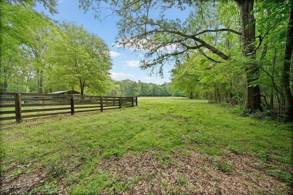 20.4 Acres of Agricultural Land for Sale in Ben Wheeler, Texas