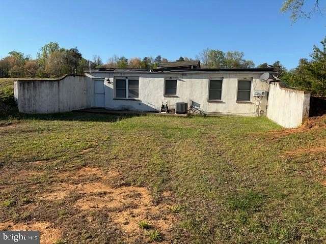 18.5 Acres of Land with Home for Sale in Warrenton, Virginia