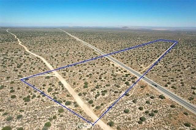 35.3 Acres of Agricultural & Residential Land for Sale in Llano, California