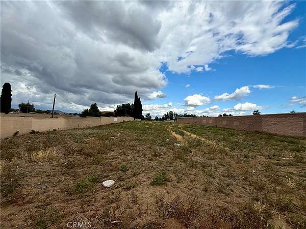 1.24 Acres of Land for Sale in Jurupa Valley, California