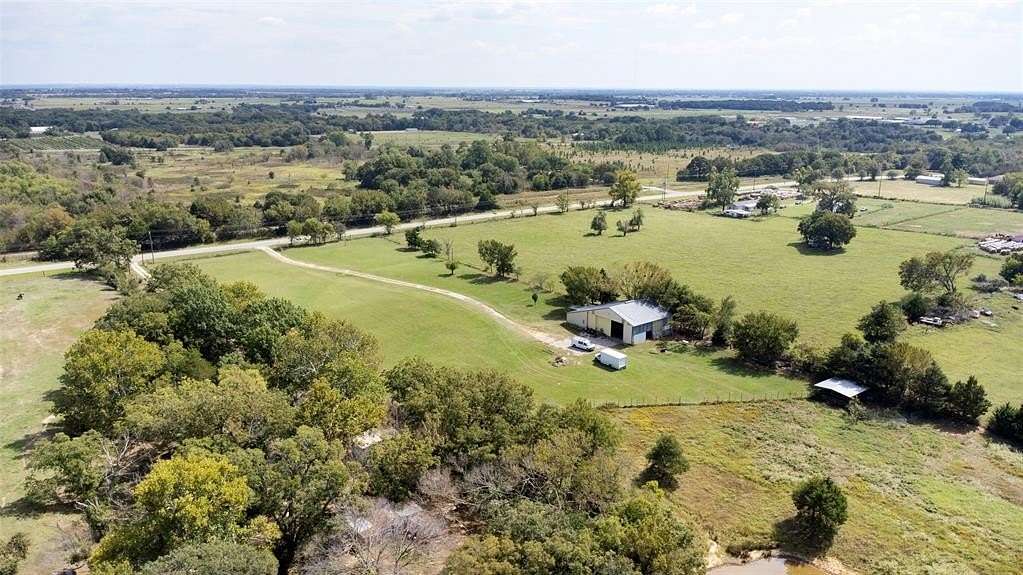 14.3 Acres of Land with Home for Sale in Whitesboro, Texas