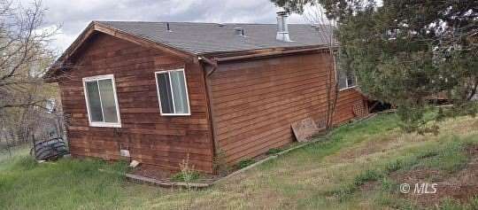 12 Acres of Land with Home for Sale in Alturas, California