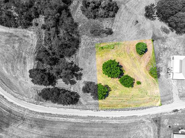 0.5 Acres of Residential Land for Sale in Lone Oak, Texas