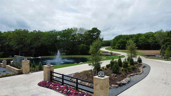 2.26 Acres of Residential Land for Sale in Pottsboro, Texas