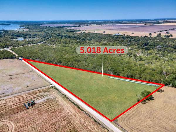 5 Acres of Residential Land for Sale in Tioga, Texas