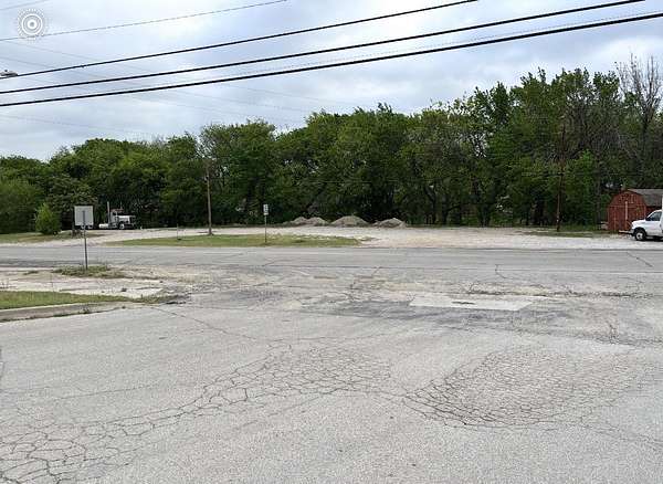 0.59 Acres of Commercial Land for Sale in Decatur, Texas