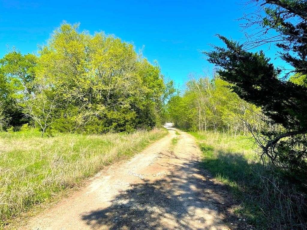 5 Acres of Agricultural Land for Sale in Hubbard, Texas