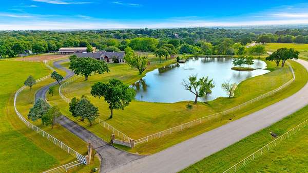 14.5 Acres of Land with Home for Sale in Aubrey, Texas