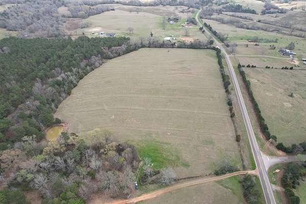 11.1 Acres of Land for Sale in Henderson, Texas