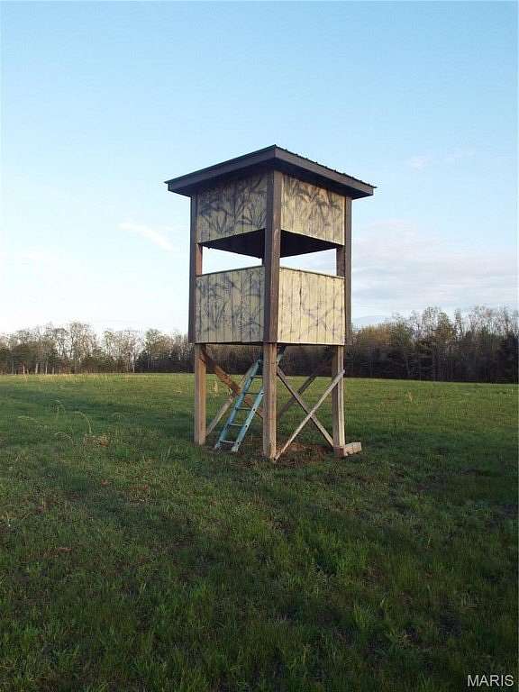 255 Acres of Land for Sale in Linn Creek, Missouri