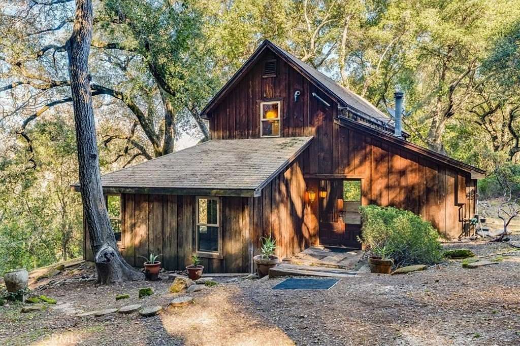 23.3 Acres of Recreational Land with Home for Sale in Templeton, California