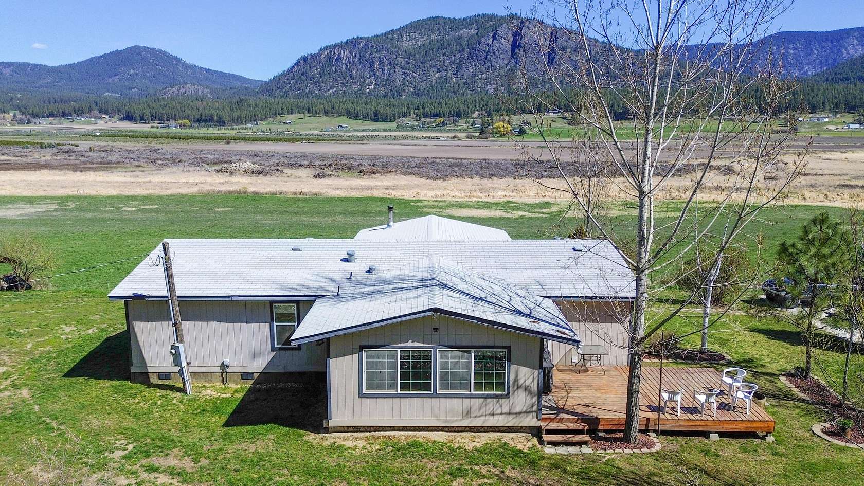 2.29 Acres of Land with Home for Sale in Chewelah, Washington