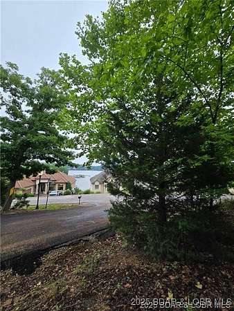 0.64 Acres of Residential Land for Sale in Sunrise Beach, Missouri