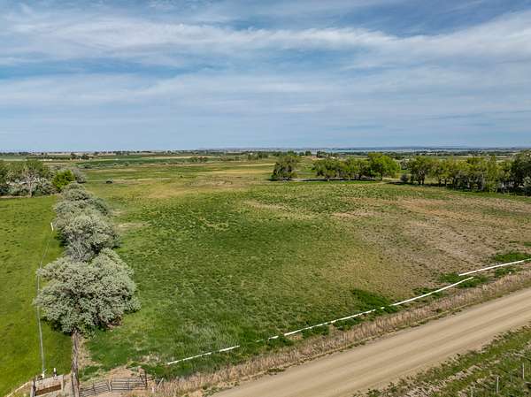 93 Acres of Land for Sale in Pavillion, Wyoming