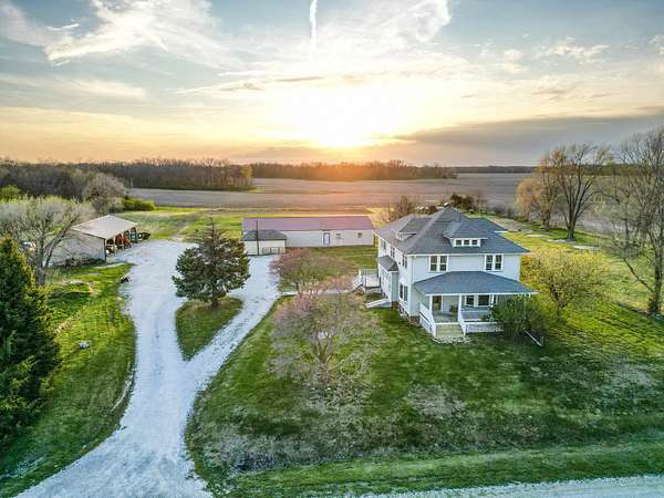 6.43 Acres of Land with Home for Sale in Tennessee, Illinois