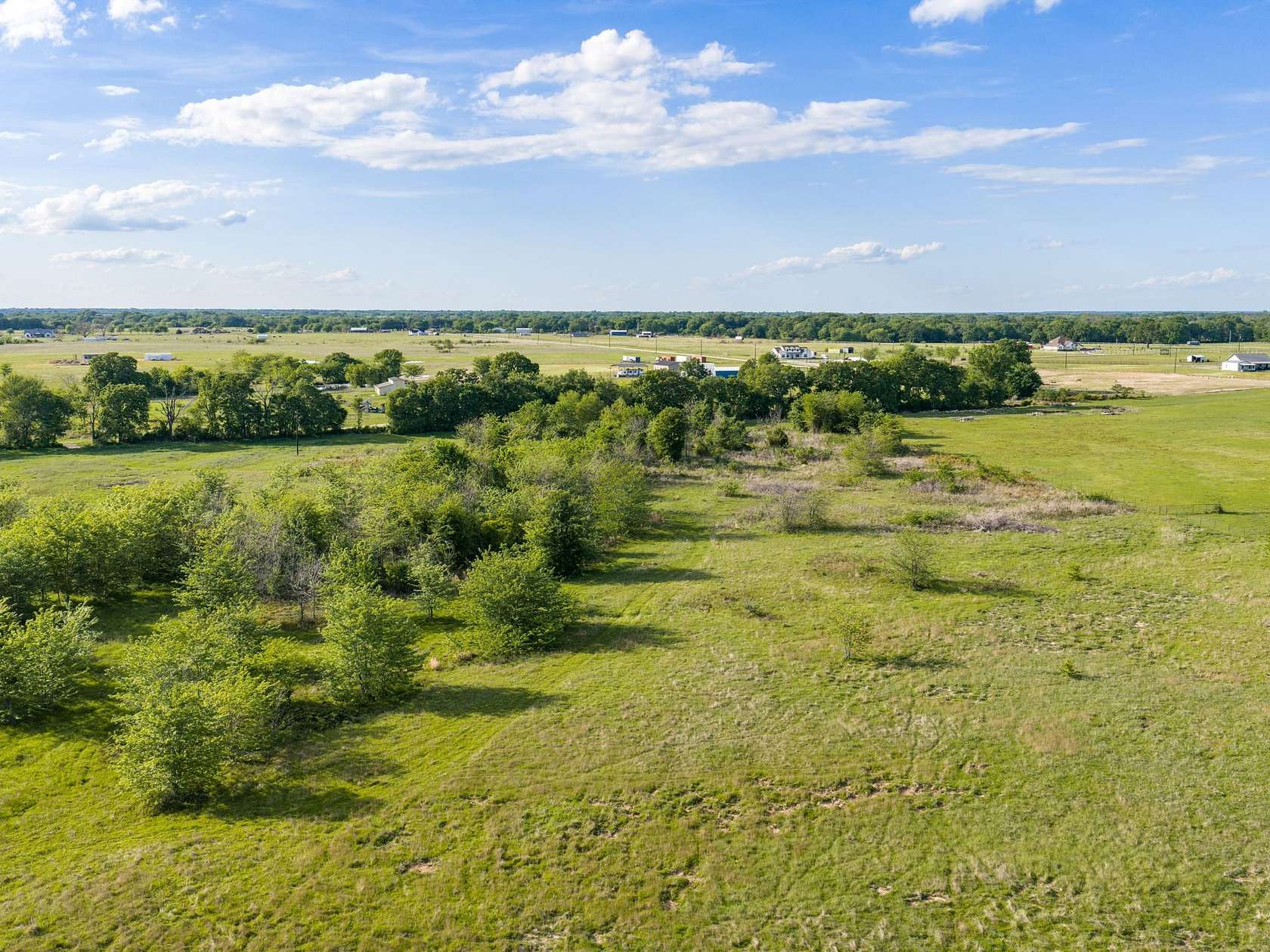 11 Acres of Recreational & Residential Land for Sale in Wills Point, Texas