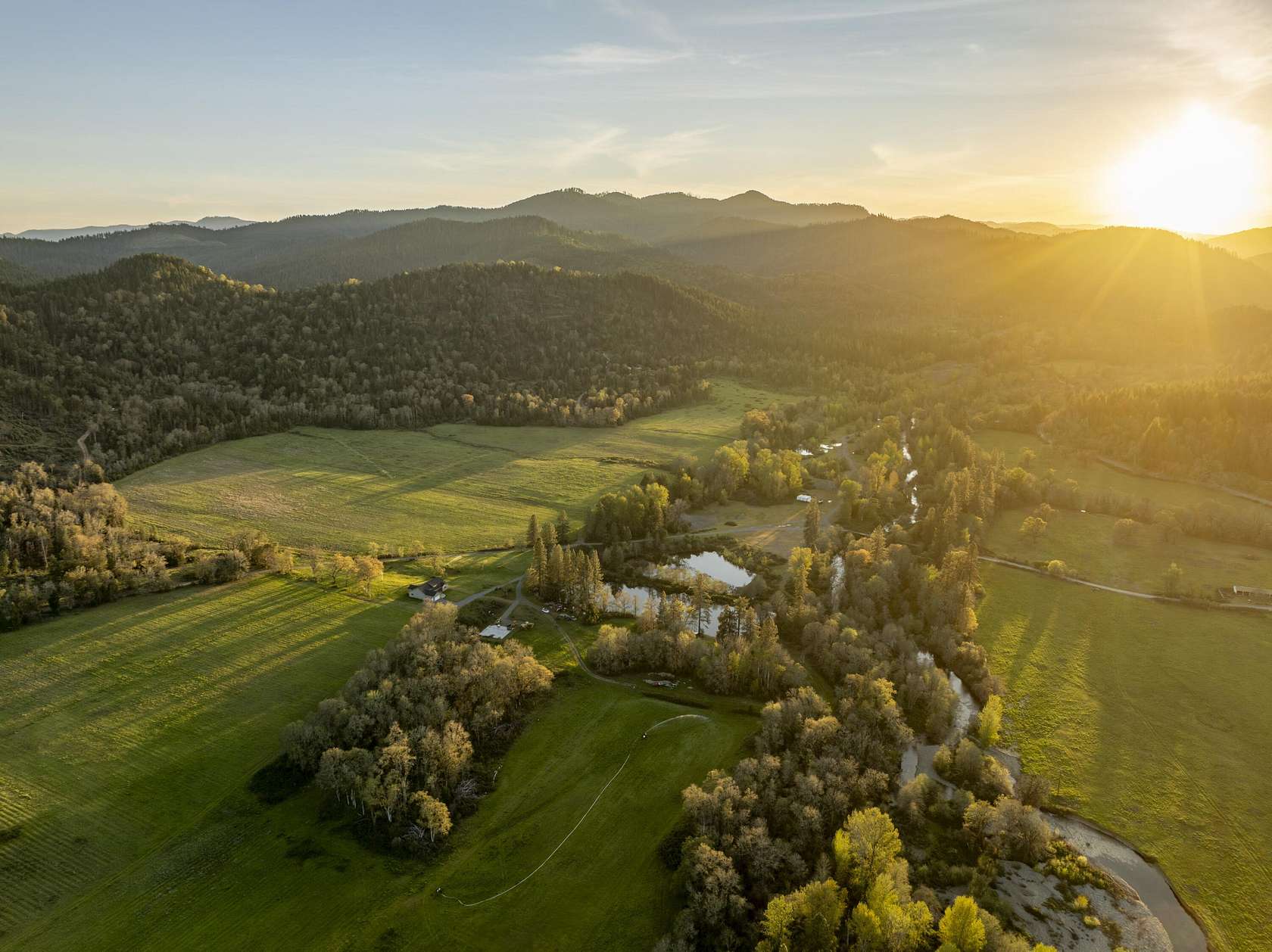 350 Acres of Land with Home for Sale in Wolf Creek, Oregon