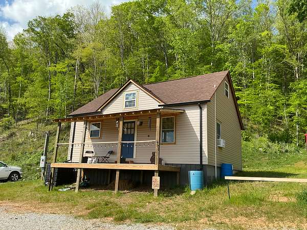 17.3 Acres of Land with Home for Sale in Lutts, Tennessee