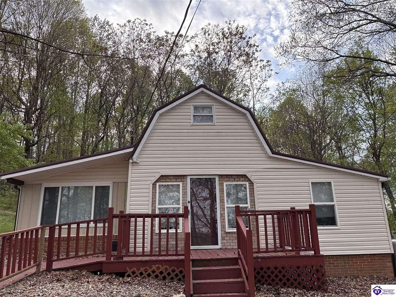 2.3 Acres of Land with Home for Sale in Magnolia, Kentucky