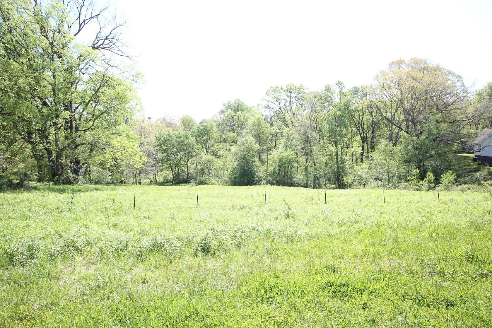 1.86 Acres of Residential Land for Sale in Columbia, Tennessee
