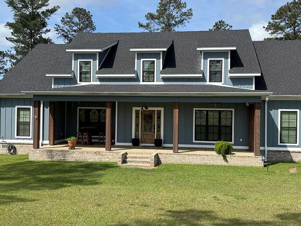 8 Acres of Land with Home for Sale in Webb, Alabama