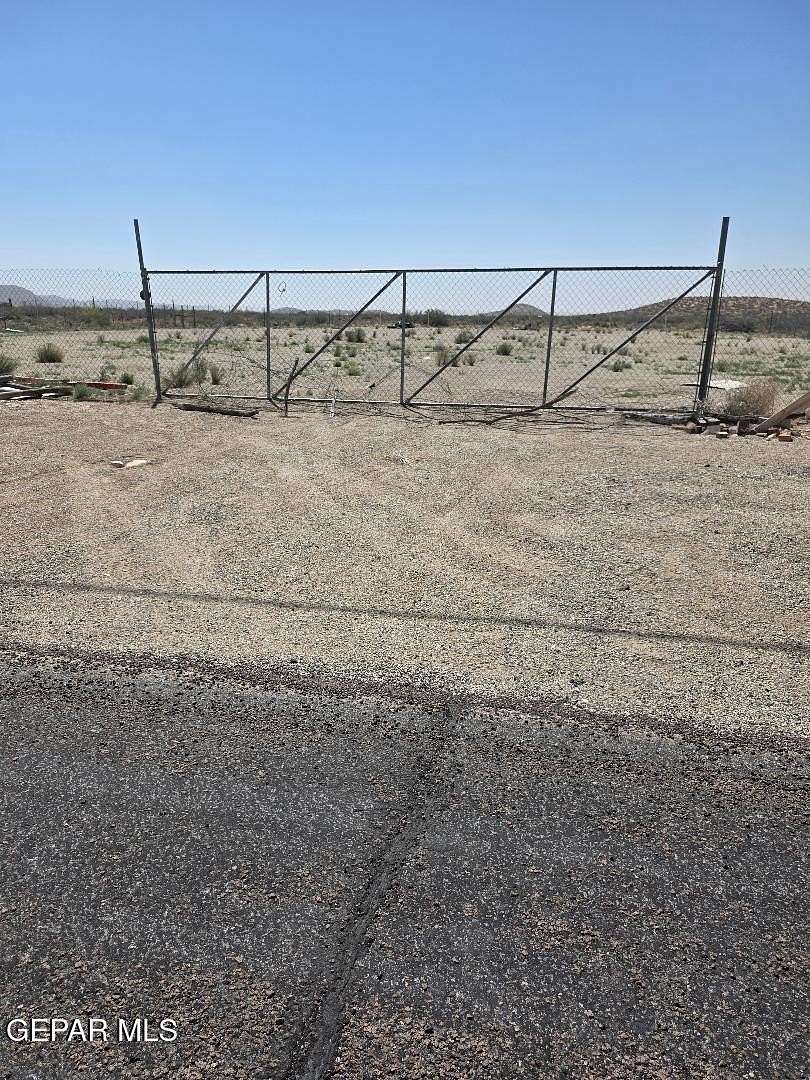 1 Acre of Residential Land for Sale in Clint, Texas