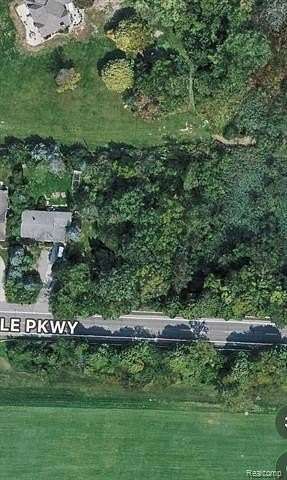 Residential Land for Sale in Grosse Ile Township, Michigan