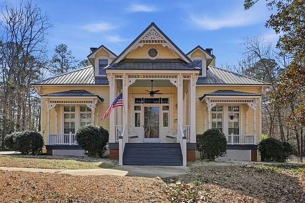 2 Acres of Land with Home for Sale in Albany, Georgia