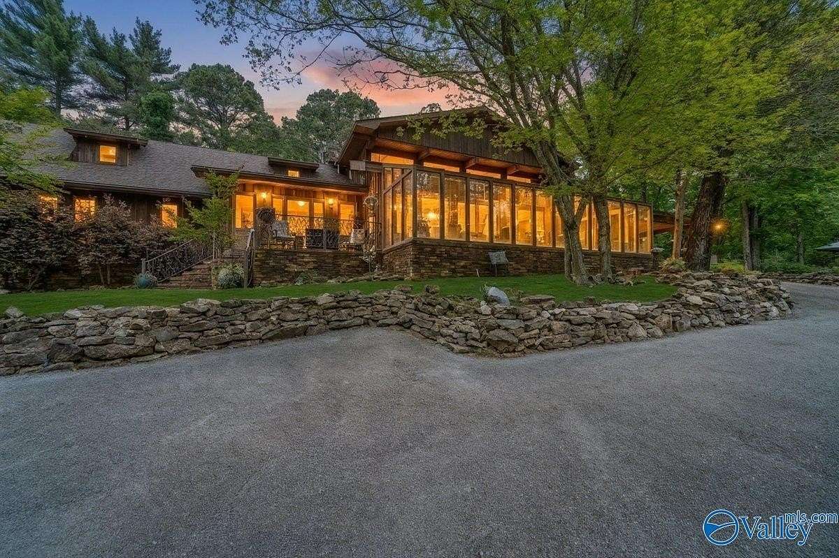 66 Acres of Land with Home for Sale in Attalla, Alabama