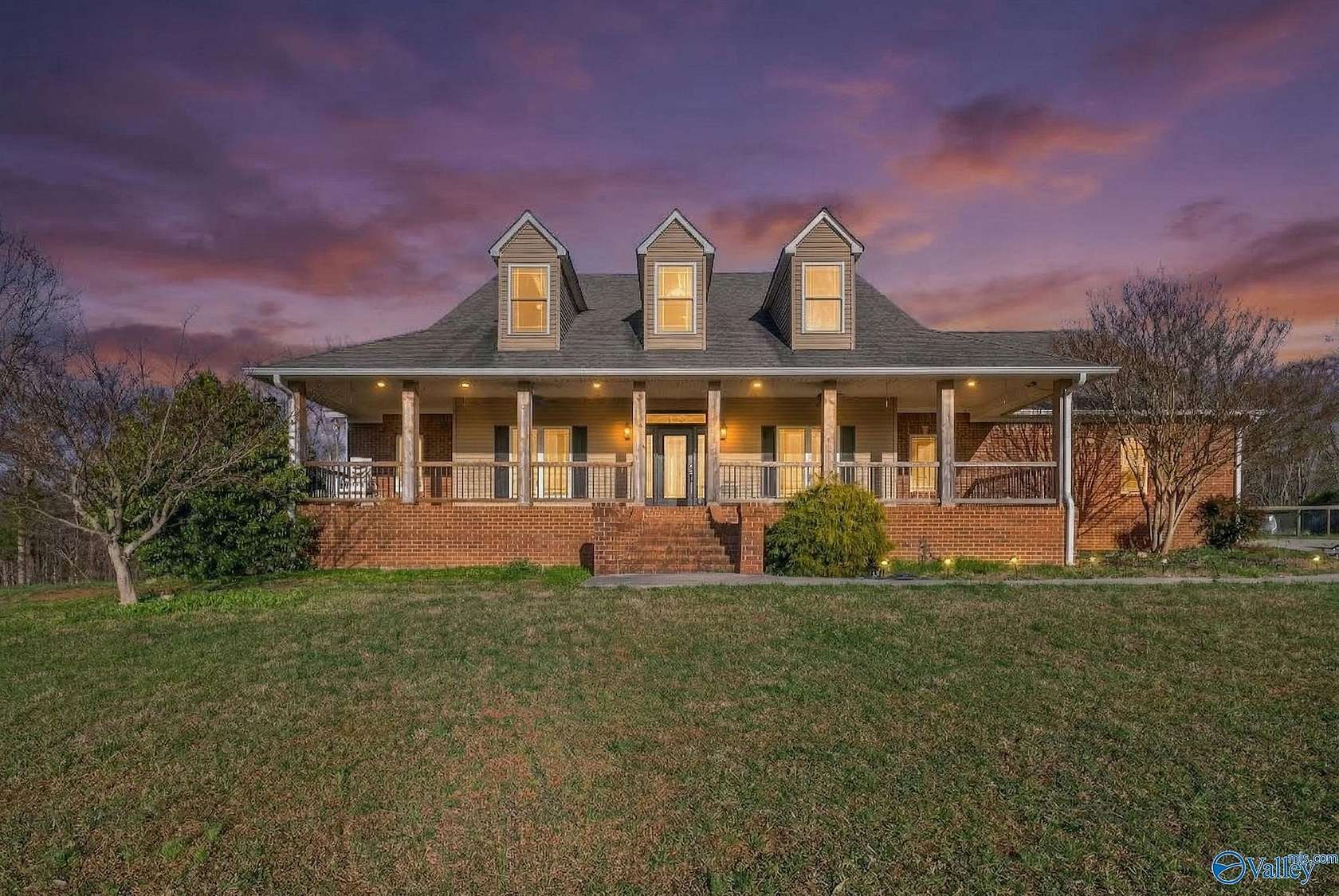 9.5 Acres of Land with Home for Sale in Scottsboro, Alabama