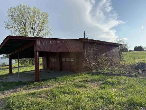 3.24 Acres of Land for Sale in Topeka, Kansas