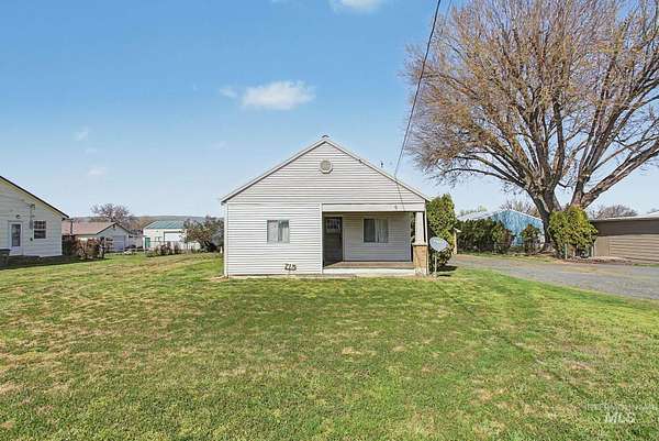 1.6 Acres of Land with Home for Sale in Lewiston, Idaho