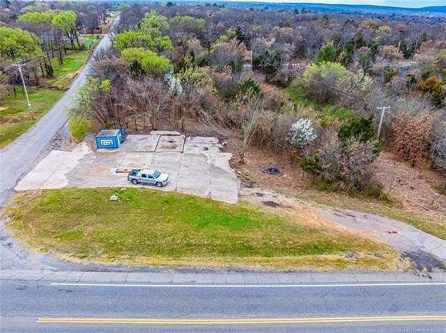 2 Acres of Residential Land for Sale in Eufaula, Oklahoma