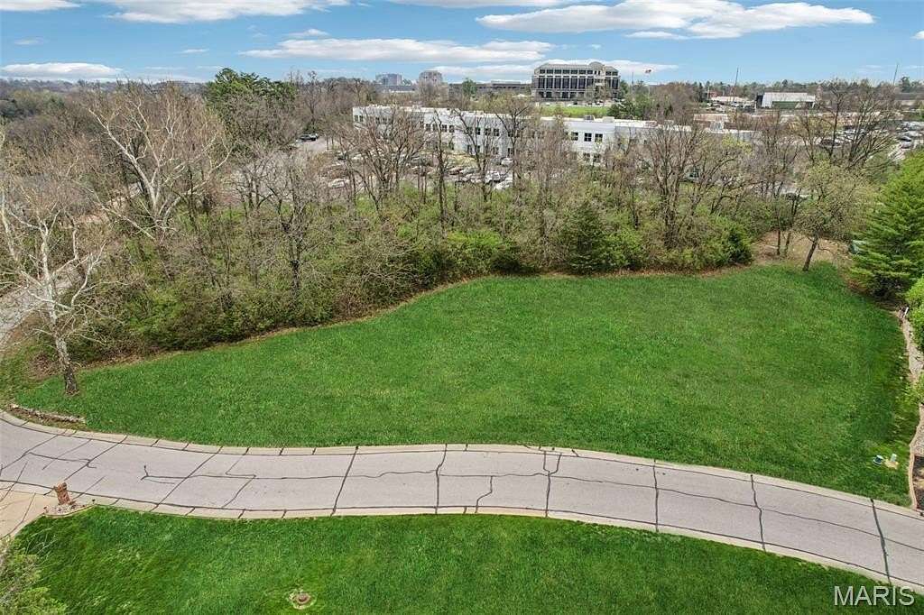 1 Acre of Residential Land for Sale in St. Louis, Missouri