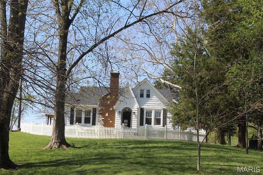 2 Acres of Land with Home for Sale in Bethalto, Illinois