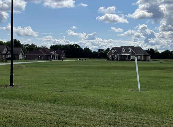1.68 Acres of Residential Land for Sale in Hillsboro, Tennessee