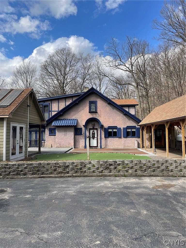 5.49 Acres of Land with Home for Sale in Nedrow, New York