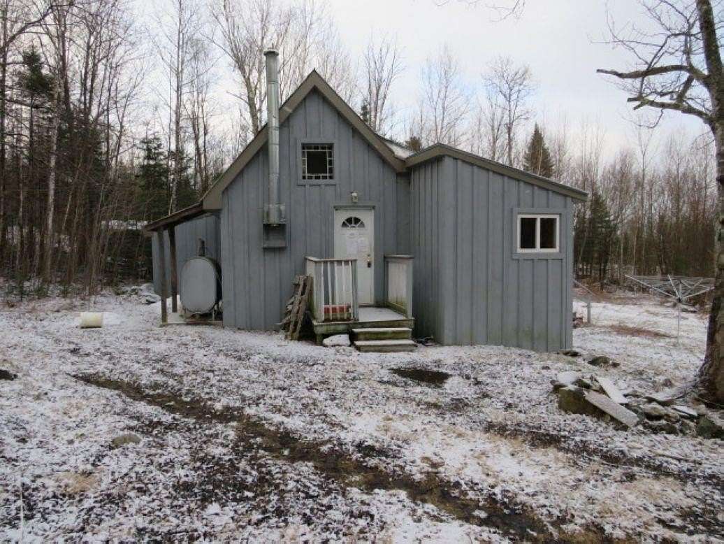 10.3 Acres of Land with Home for Sale in Concord, Vermont