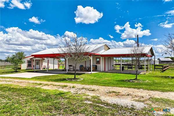 30 Acres of Agricultural Land with Home for Sale in Smiley, Texas