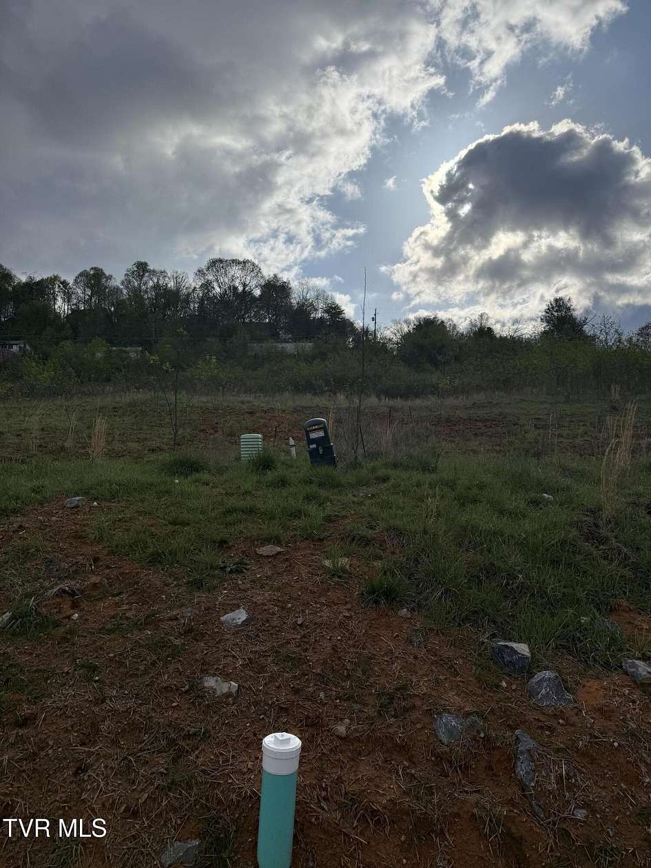 0.8 Acres of Residential Land for Sale in Kingsport, Tennessee