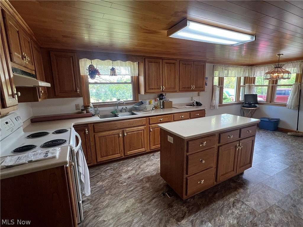 7.47 Acres of Land with Home for Sale in Carrollton, Ohio