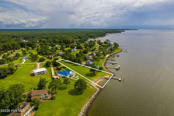 1.35 Acres of Residential Land for Sale in Oriental, North Carolina