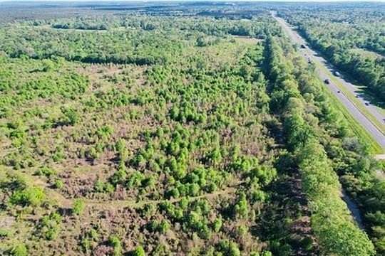 98.3 Acres of Recreational Land with Home for Sale in Lufkin, Texas