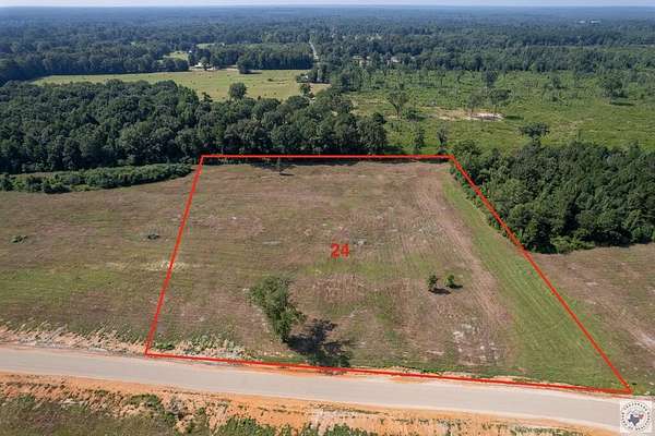 5 Acres of Residential Land for Sale in Fouke, Arkansas