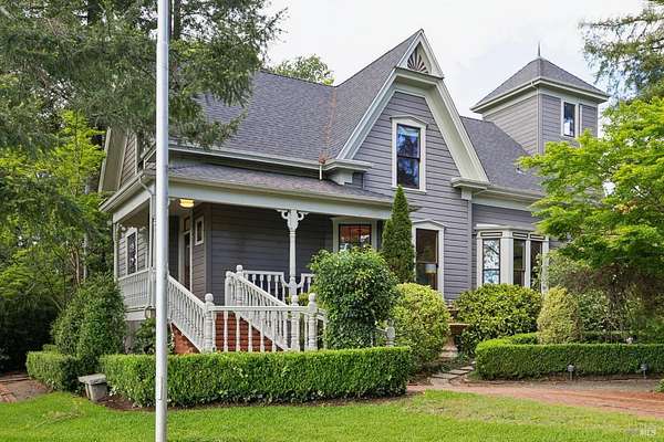 1.5 Acres of Land with Home for Sale in Healdsburg, California