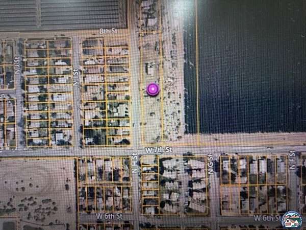 1.56 Acres of Mixed-Use Land for Sale in Westmorland, California