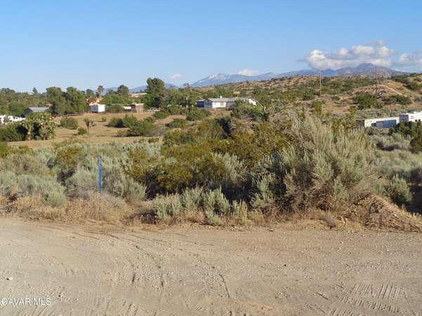 2.85 Acres of Land for Sale in Palmdale, California
