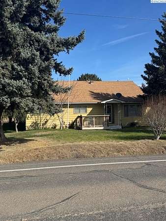 9.85 Acres of Land with Home for Sale in Mabton, Washington