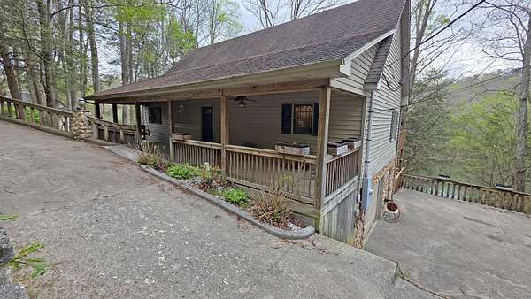 2 Acres of Land with Home for Sale in London, Kentucky