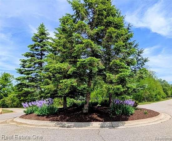 0.95 Acres of Residential Land for Sale in White Lake, Michigan